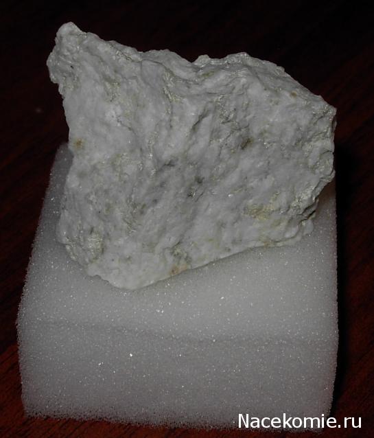 Минералы Сокровища Земли №13 - Альбит