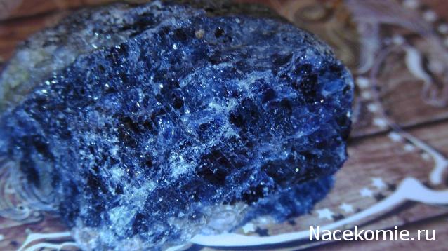 Минералы Сокровища Земли №16 - Кордиерит