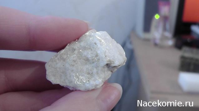 Минералы Сокровища Земли №13 - Альбит