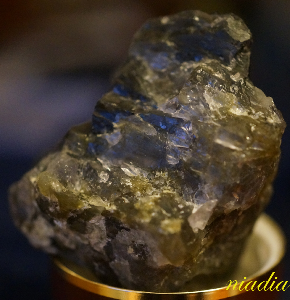 Минералы Сокровища Земли №16 - Кордиерит