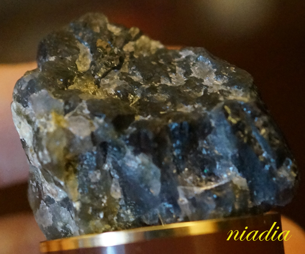 Минералы Сокровища Земли №16 - Кордиерит