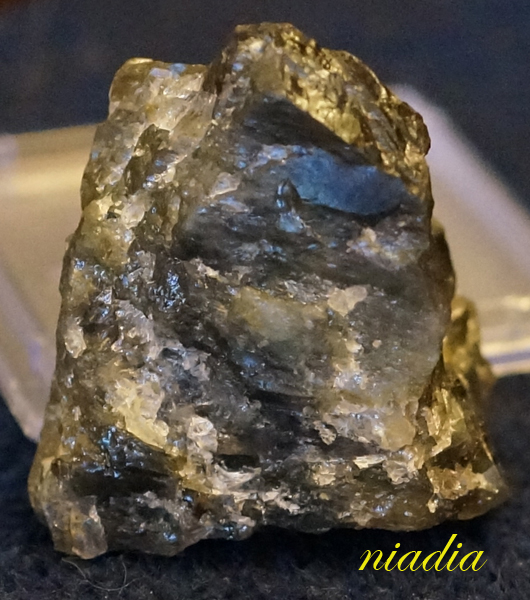 Минералы Сокровища Земли №16 - Кордиерит