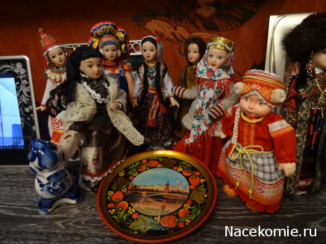 Куклы в Народных Костюмах – Игра "Подарки Снегурочек"