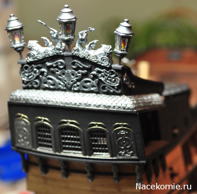 Собери Чёрную Жемчужину. Корма и каюта капитана