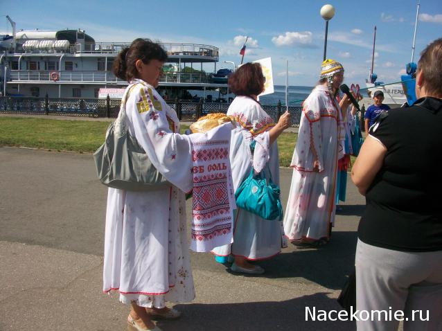 Куклы в народных костюмах №27 Кукла в чувашском девичьем костюме