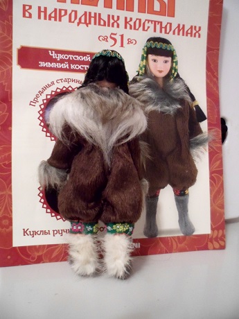 Куклы в народных костюмах №51 Кукла в чукотском зимнем костюме