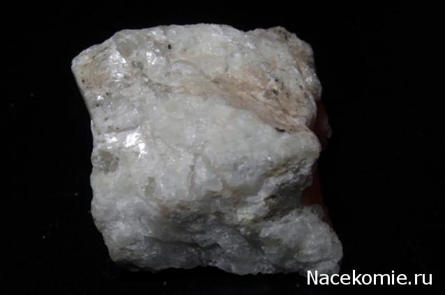 Минералы Сокровища Земли №13 - Альбит