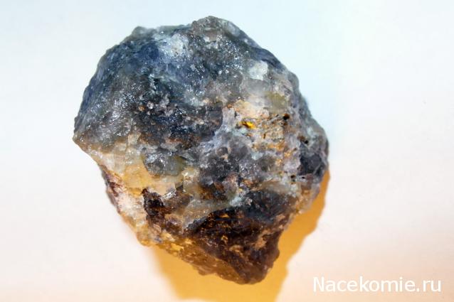 Минералы Сокровища Земли №16 - Кордиерит