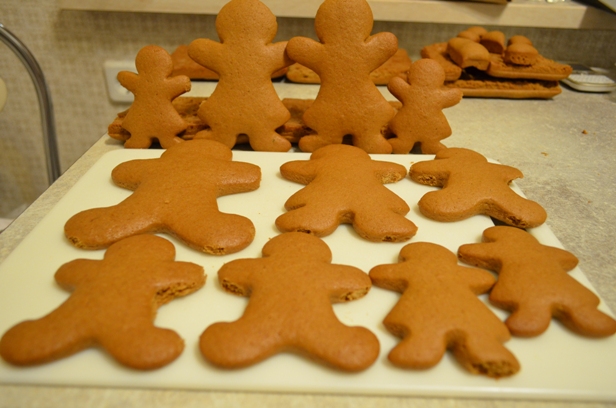 Изысканная выпечка №33 4 формочки для имбирных человечков