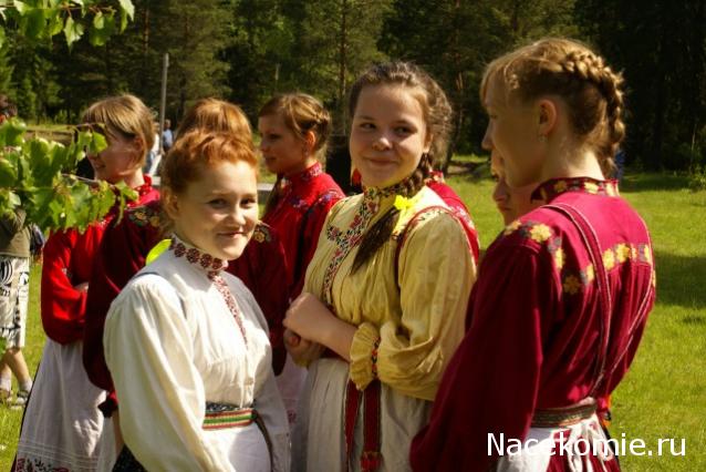 Куклы в народных костюмах №18 Кукла в повседневном костюме Пермской губернии