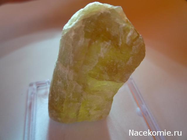 Минералы Сокровища Земли №20 - Флюорит