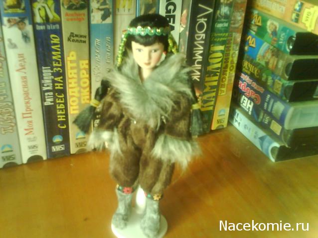 Куклы в народных костюмах №51 Кукла в чукотском зимнем костюме