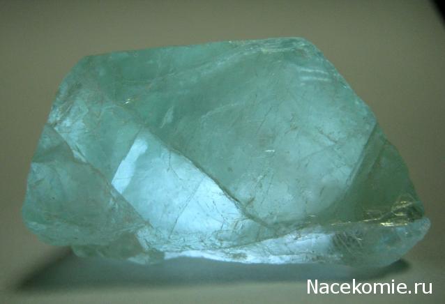 Минералы Сокровища Земли №20 - Флюорит