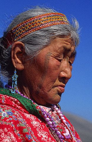 Куклы в народных костюмах №51 Кукла в чукотском зимнем костюме