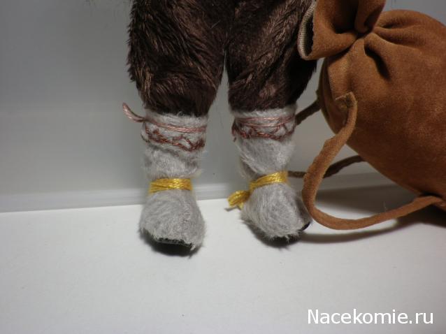 Куклы в народных костюмах №51 Кукла в чукотском зимнем костюме