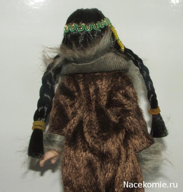 Куклы в народных костюмах №51 Кукла в чукотском зимнем костюме
