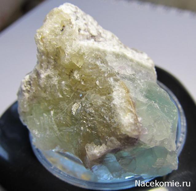 Минералы Сокровища Земли №20 - Флюорит