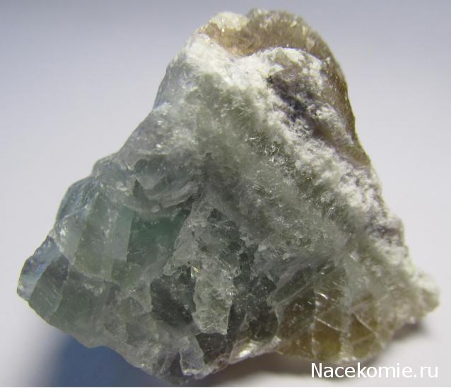 Минералы Сокровища Земли №20 - Флюорит