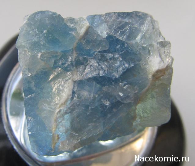 Минералы Сокровища Земли №20 - Флюорит