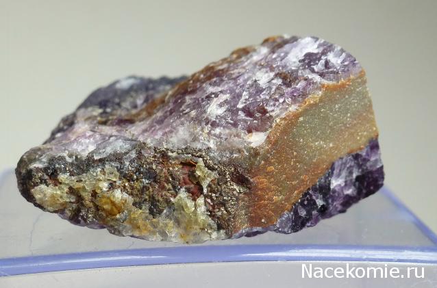 Минералы Сокровища Земли №20 - Флюорит