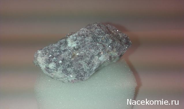 Минералы Сокровища Земли №19 - Лепидолит