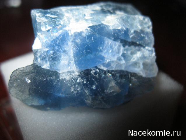 Минералы Сокровища Земли №20 - Флюорит