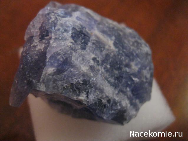 Минералы Сокровища Земли №20 - Флюорит