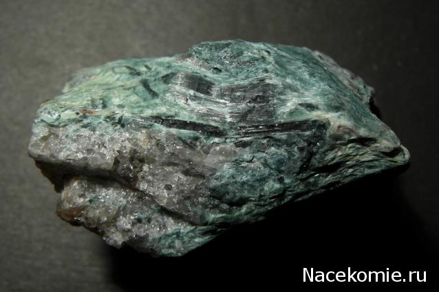 Минералы Сокровища Земли №18 - Дюмортьерит