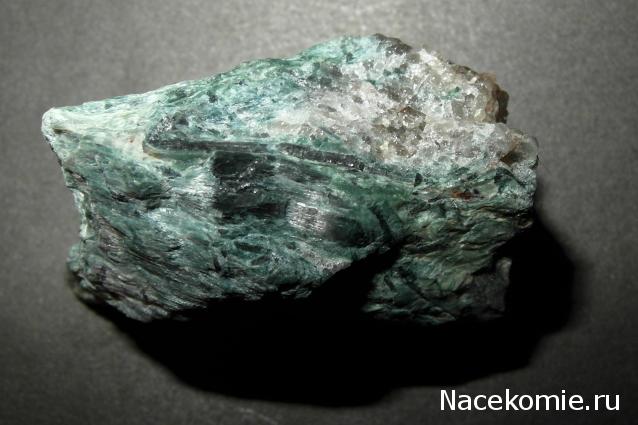 Минералы Сокровища Земли №18 - Дюмортьерит