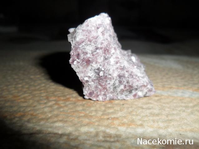Минералы Сокровища Земли №19 - Лепидолит