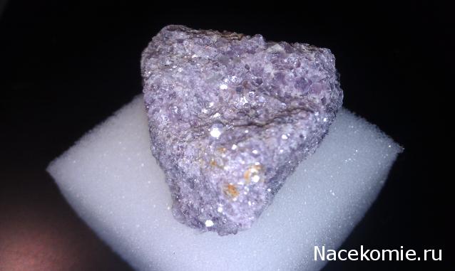 Минералы Сокровища Земли №19 - Лепидолит