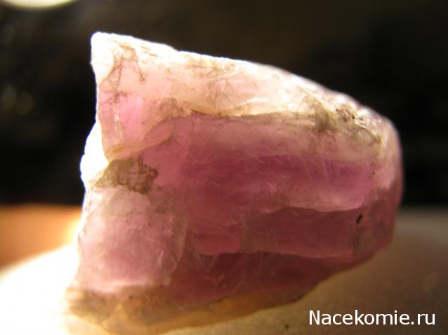 Минералы Сокровища Земли №20 - Флюорит