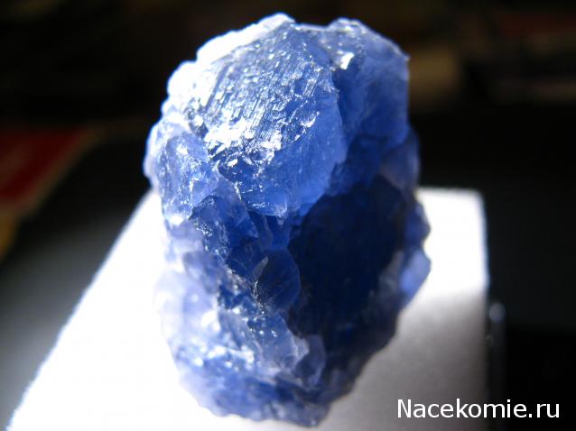 Минералы Сокровища Земли №20 - Флюорит