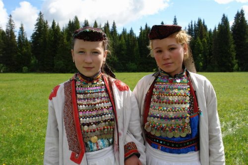 Куклы в народных костюмах №52 Кукла в марийском праздничном костюме