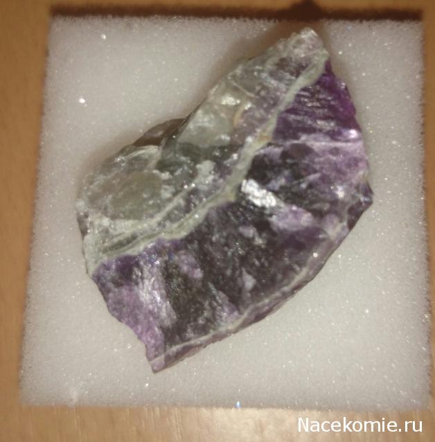 Минералы Сокровища Земли №20 - Флюорит