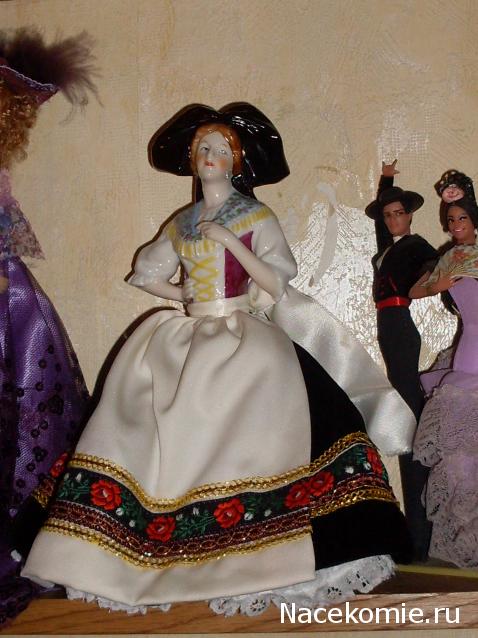 Куклы в этнических костюмах