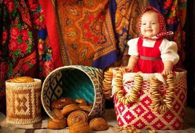 Куклы в народных костюмах – "Девчушки-болтушки"
