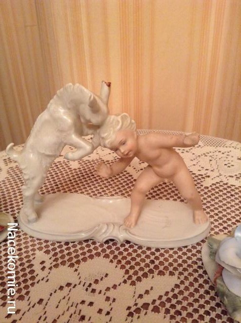 Изящные и милые вещицы из фарфора, стекла и других материалов в наших коллекциях