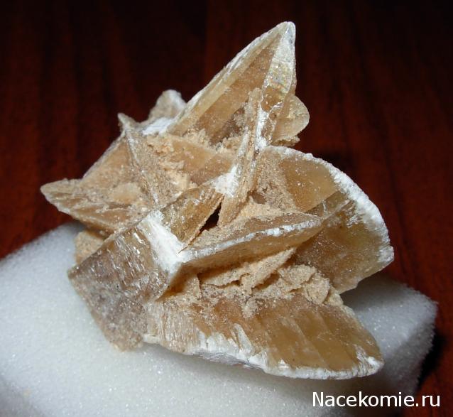 Минералы Сокровища Земли №21 - Роза пустыни