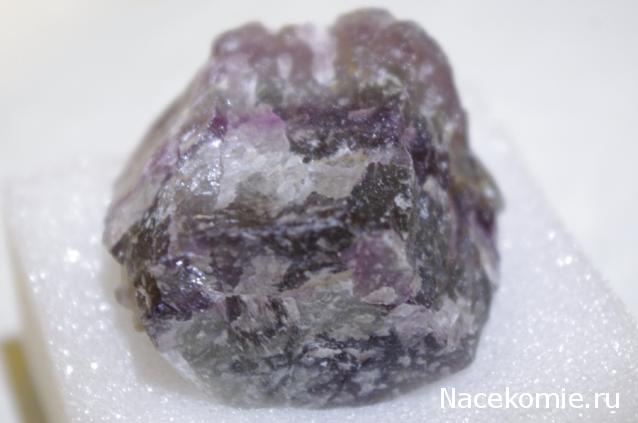 Минералы Сокровища Земли №20 - Флюорит