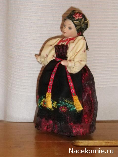 Куклы в народных костюмах №18 Кукла в повседневном костюме Пермской губернии