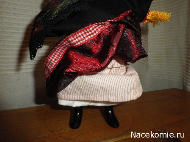 Куклы в народных костюмах №18 Кукла в повседневном костюме Пермской губернии