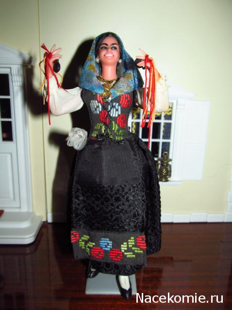 Куклы в этнических костюмах