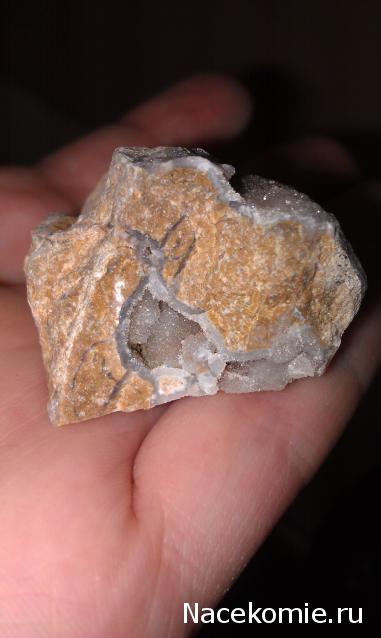 Минералы Сокровища Земли №29 - Халцедон