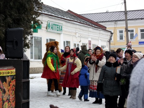 Куклы в народных костюмах – "Девчушки-болтушки"
