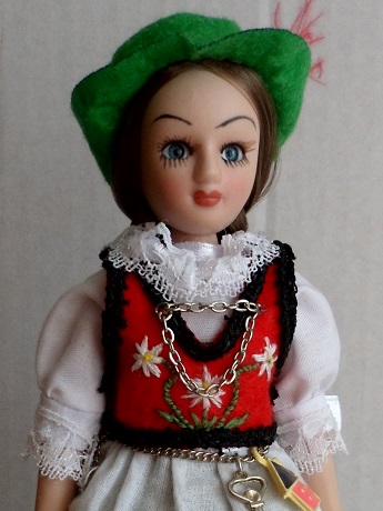 Куклы в Костюмах Народов Мира №6 - Австрия