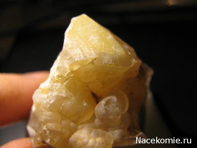 Минералы Сокровища Земли №29 - Халцедон