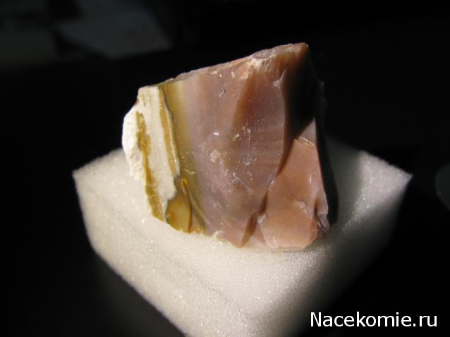 Минералы Сокровища Земли №29 - Халцедон