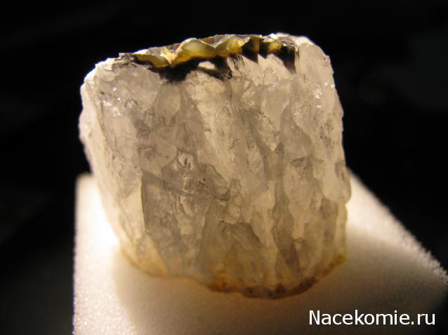 Минералы Сокровища Земли №29 - Халцедон