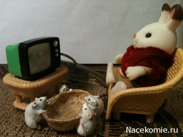 Мебель и аксессуары для кукольного дома НЕ ИЗ ЖУРНАЛА